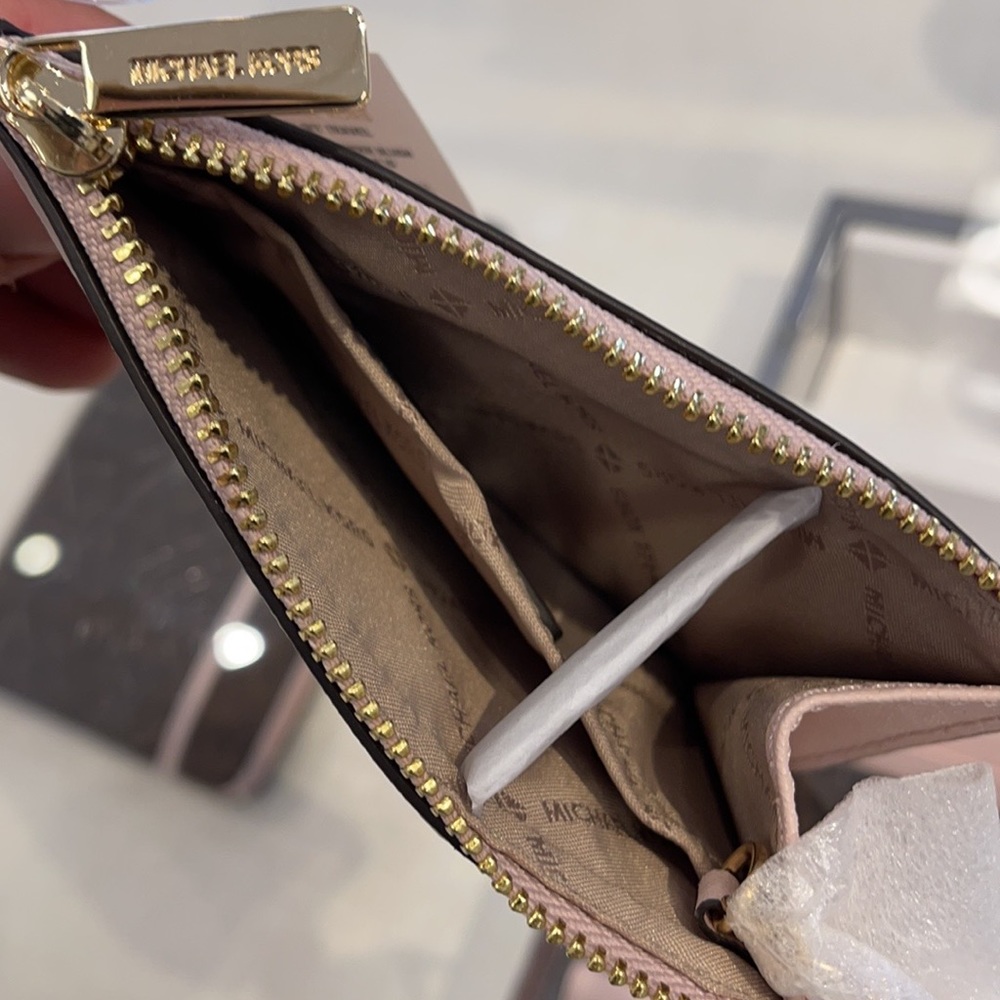 Michael Kors Jet Set Travel Small Leather Top Zip Coin Pouch With ID - Picture 6 of 9